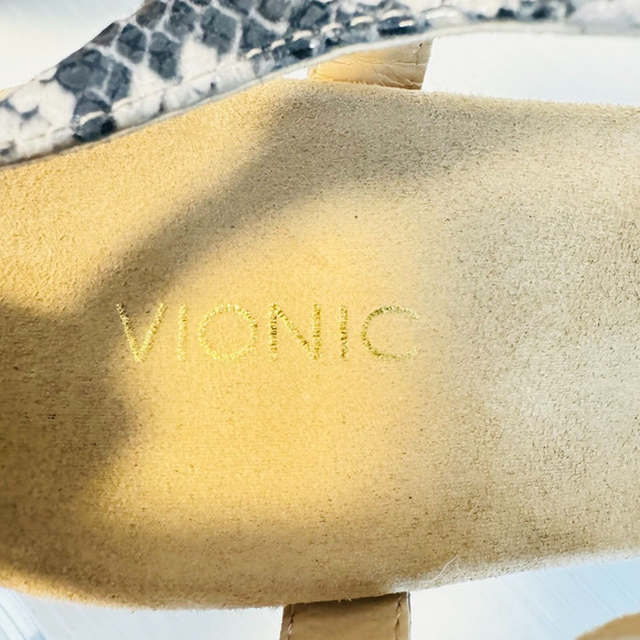Vionic Sandals Womens 11 Brown Gray Snakeskin Wedge Ankle Buckle Straps Shoes - Picture 11 of 12